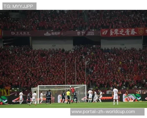 小小足球赛精彩瞬间展现童趣与团队精神的欢乐时光